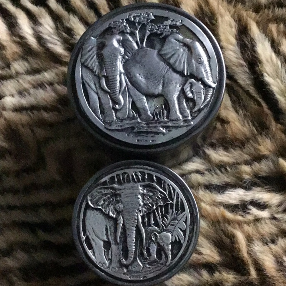 VNTG Nesting tins